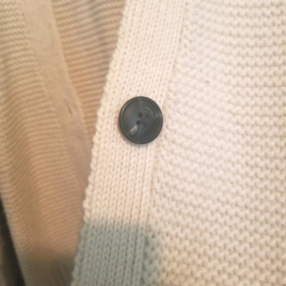 Gap Cardigan - Picture 7 of 7